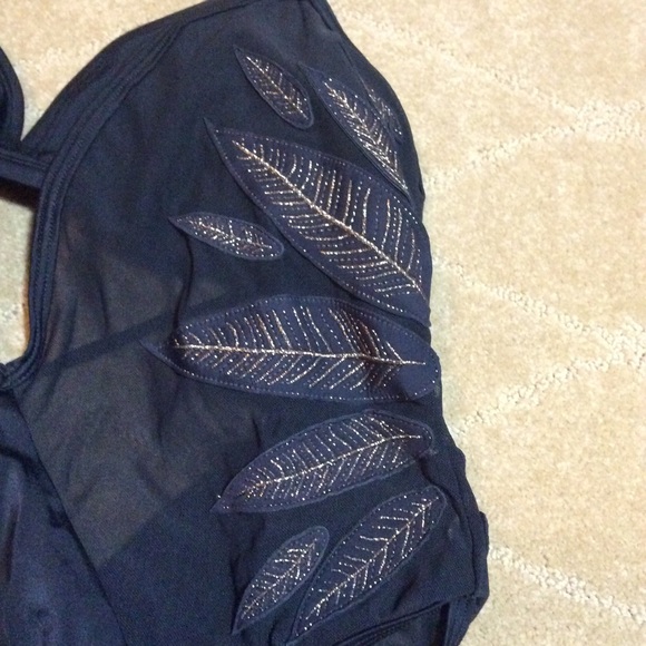 HOST PICK 💜 Ashley Graham X S4A NWOT Ritzy One-Piece Swimsuit - Picture 4 of 11